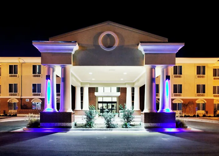 Holiday Inn Express & Suites Ozona By Ihg