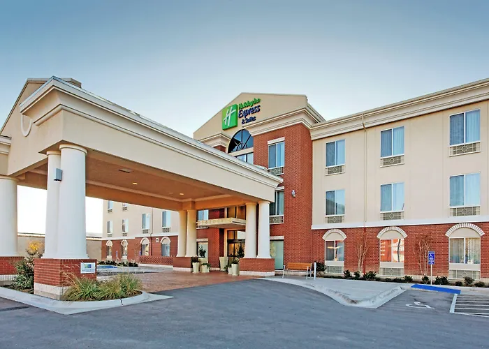 Holiday Inn Express & Suites Ozona By Ihg