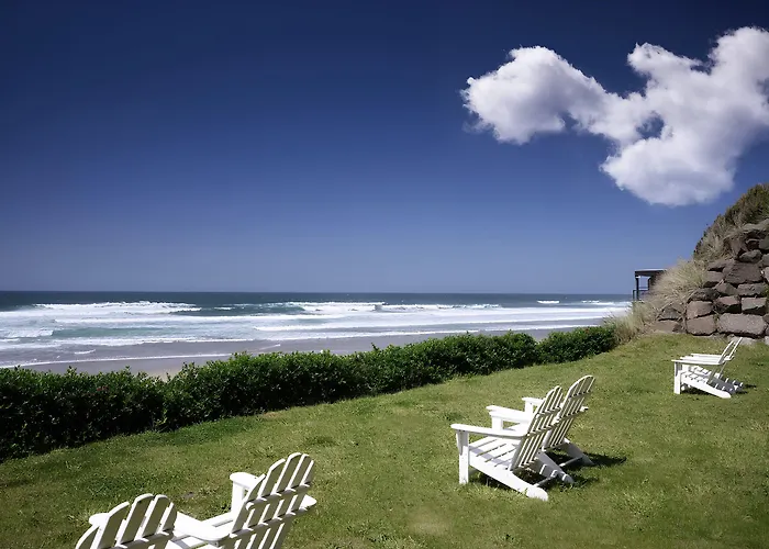 Starfish Manor Oceanfront Hotel