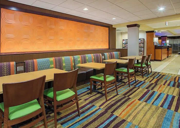 Fairfield Inn & Suites Kodak