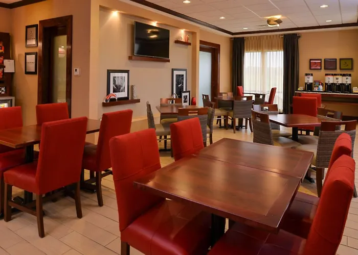 Hampton By Hilton Lincoln