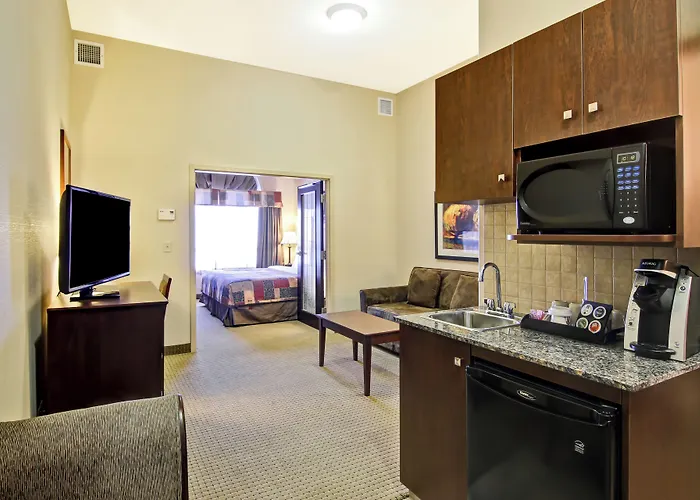 Canalta Hotel Camrose