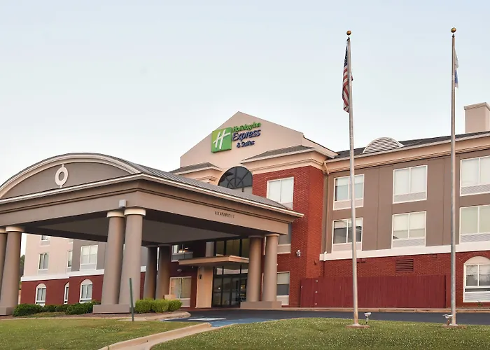 Holiday Inn Express Hotel & Suites Selma By Ihg