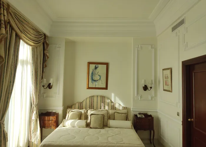 Les Oliviers Palace