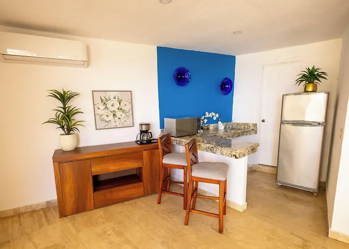 Blue Chairs Beachfront Resort Puerto Vallarta - Adults Only