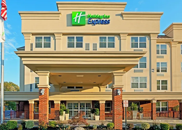 Holiday Inn Express Woodbridge By Ihg