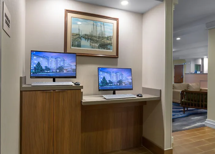 Fairfield Inn & Suites Elizabeth City