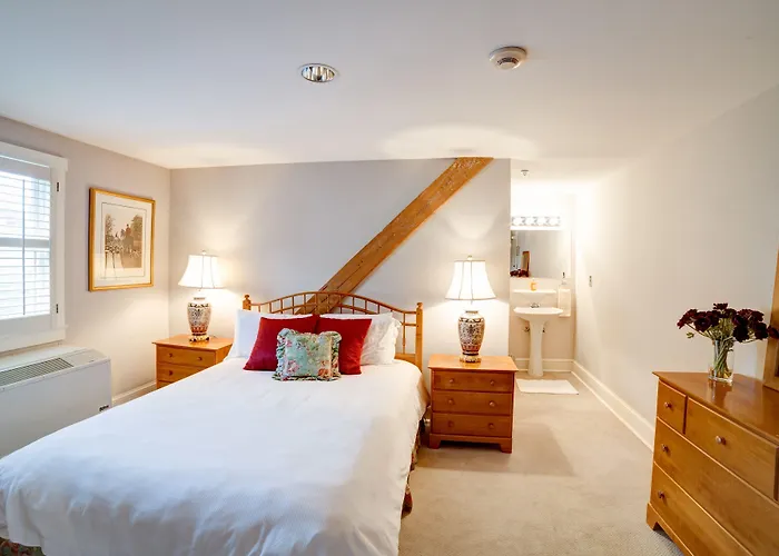 Inn At Camden Place