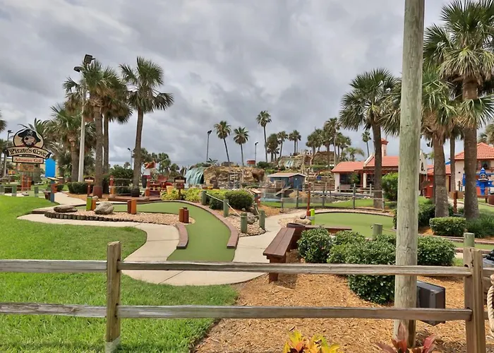 Driftwood Beach Motel