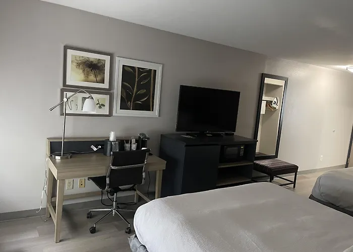 Country Inn & Suites By Radisson, Midway - Tallahassee West