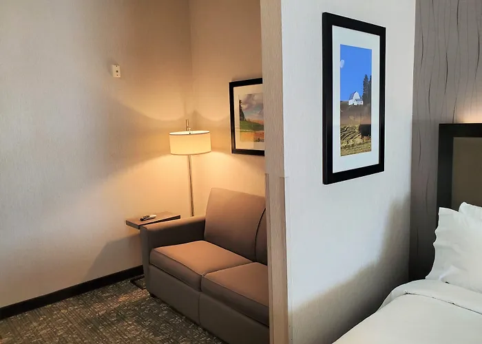 Holiday Inn Express & Suites Cheney By Ihg
