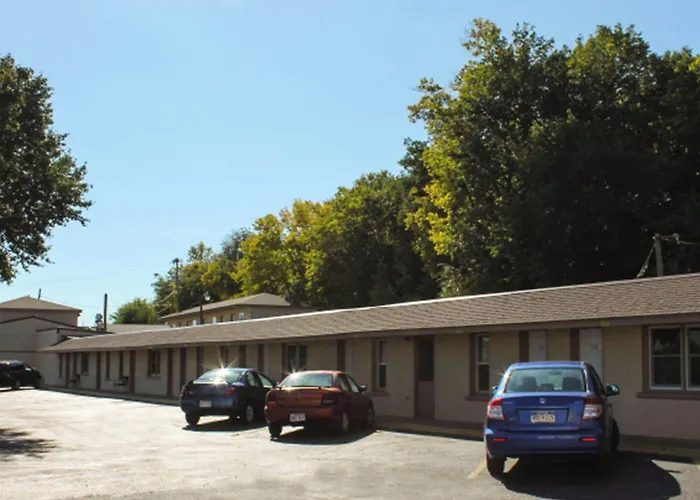 Golden Wheat Budget Host Inn Junction City