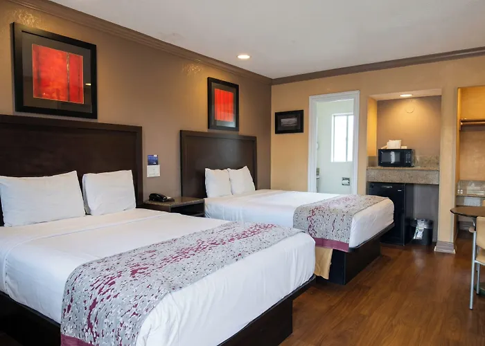 Travelodge By Wyndham El Cajon