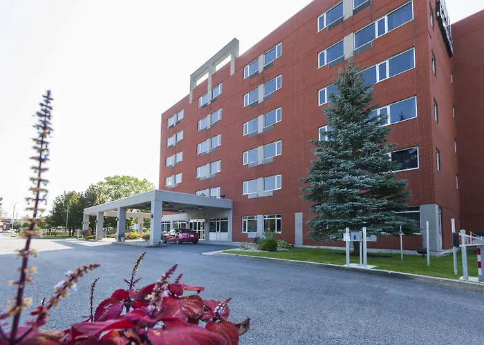 Le Dauphin Montreal-Longueuil