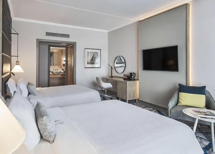 Le Suffren Hotel&Marina