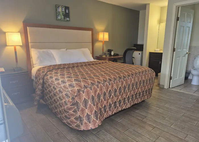 Maple Leaf Motel