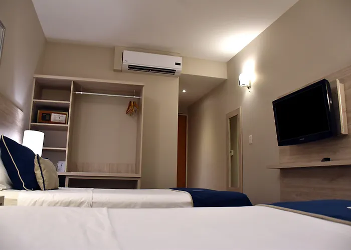 Hotel Tower Inn & Suites