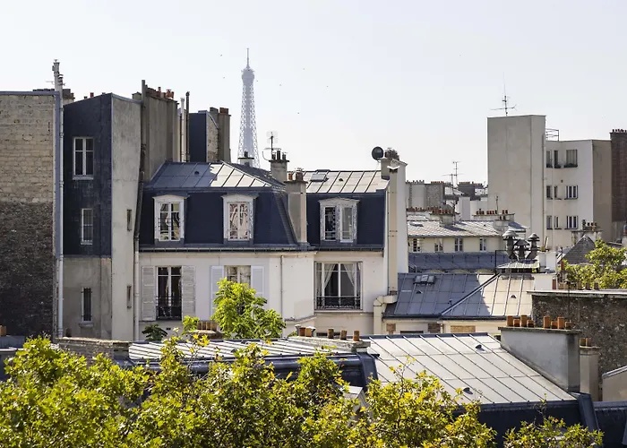 Hotel De Banville