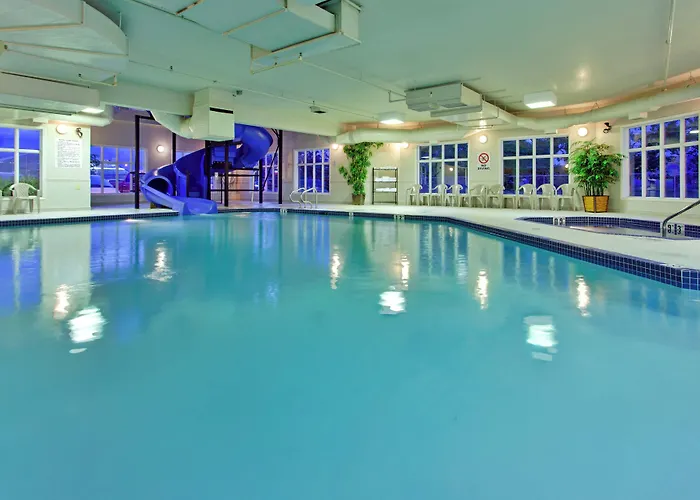 Holiday Inn Express Airdrie By Ihg