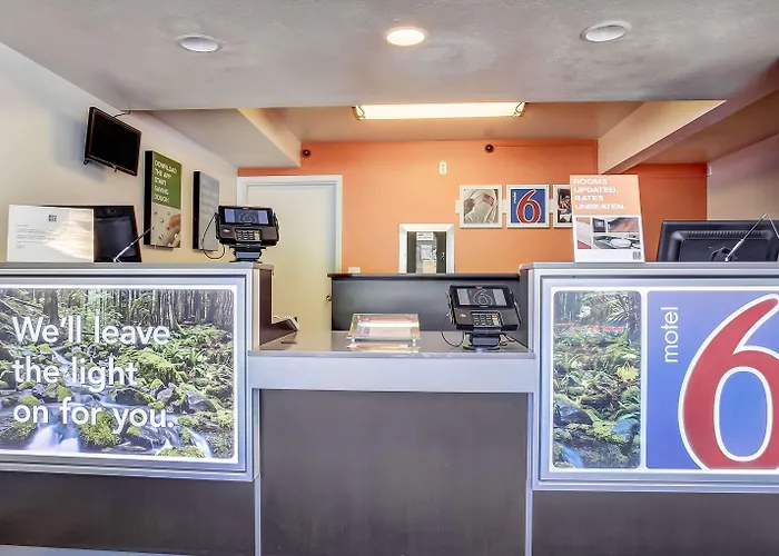 Motel 6-Medford, Or