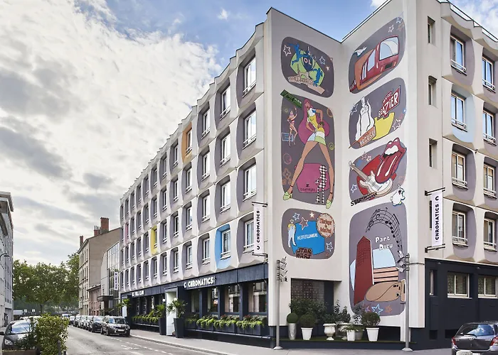 Hôtel Chromatics&Restaurant Hill Club by HappyCulture