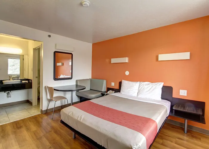 Motel 6-Amherst, Oh - Cleveland West - Lorain