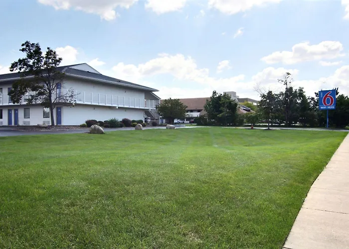 Motel 6-Middleburg Heights, Oh - Cleveland