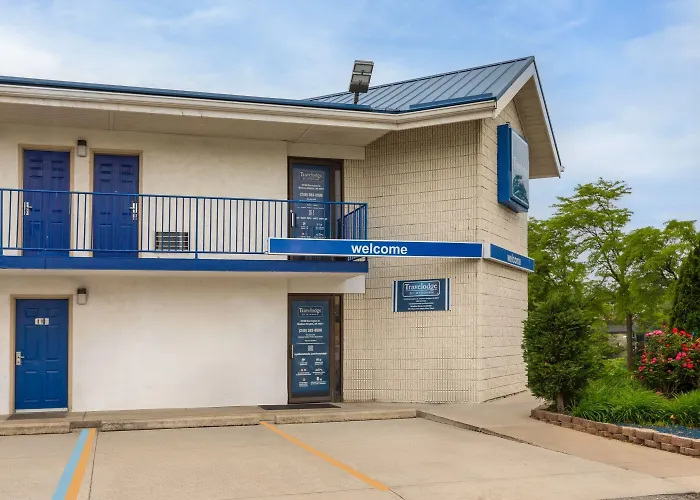 Travelodge By Wyndham Madison Heights Mi