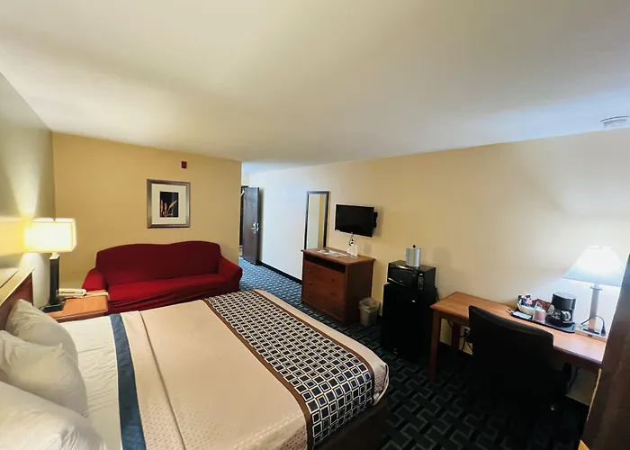 Hometown Inn And Suites