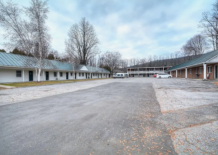 Colonial Motel And Spa