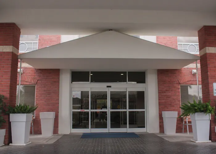 Holiday Inn Express Hotel And Suites Weslaco By Ihg