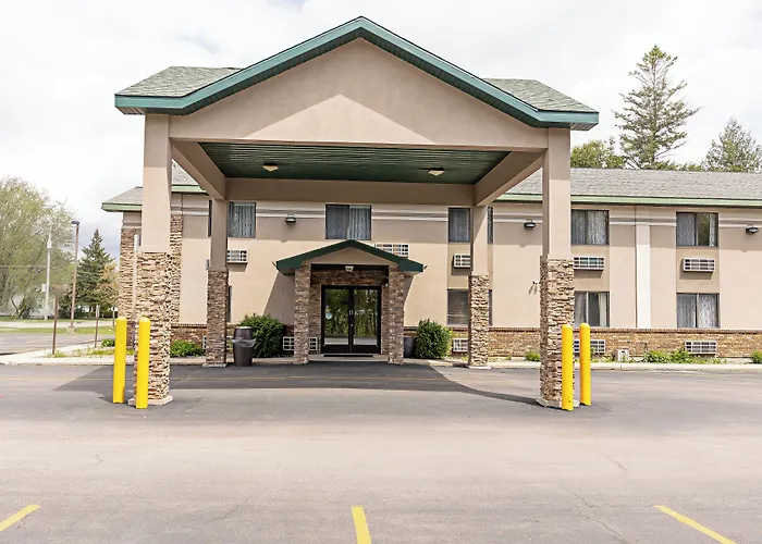 Quality Inn & Suites Marinette