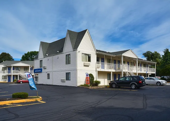 Motel 6-Southington, Ct - Hartford