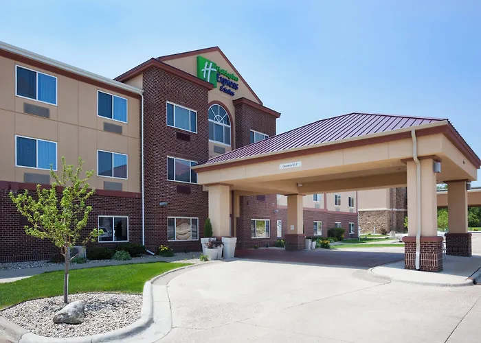 Holiday Inn Express & Suites Aberdeen By Ihg