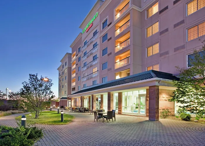Courtyard By Marriott Toronto Vaughan