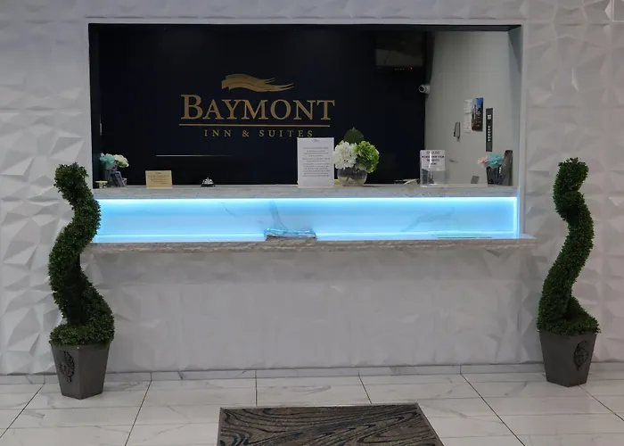 Baymont On The Lake By Wyndham Hot Springs