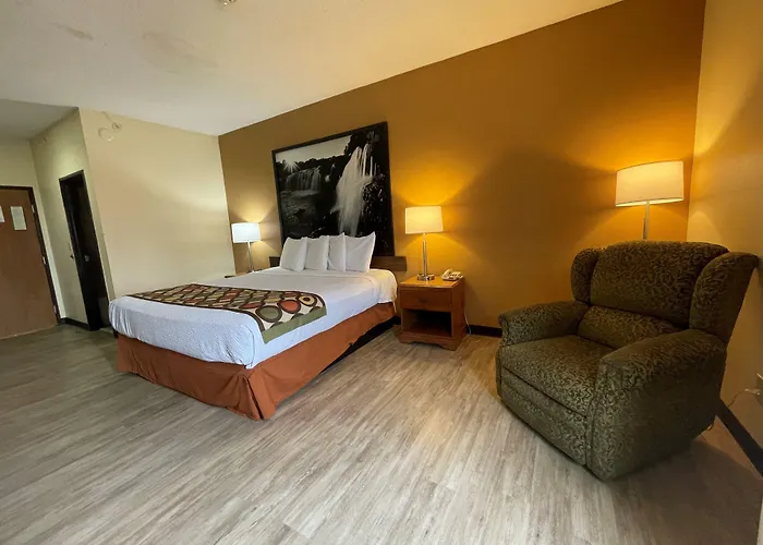 Super 8 By Wyndham Pevely