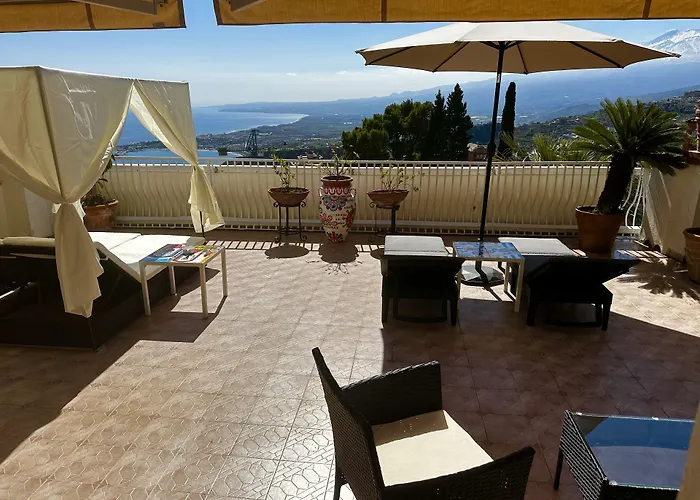 Villa Greta Hotel Rooms & Suites