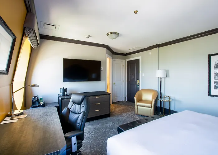 Hotel Clarendon