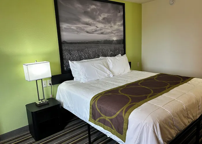 Super 8 By Wyndham Nebraska City