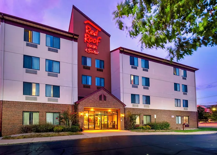 Red Roof Inn & Suites Dover Downtown