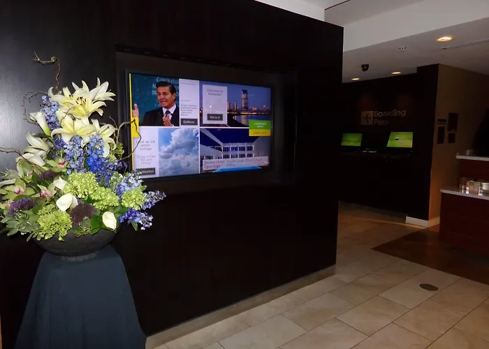 Courtyard By Marriott Somerset