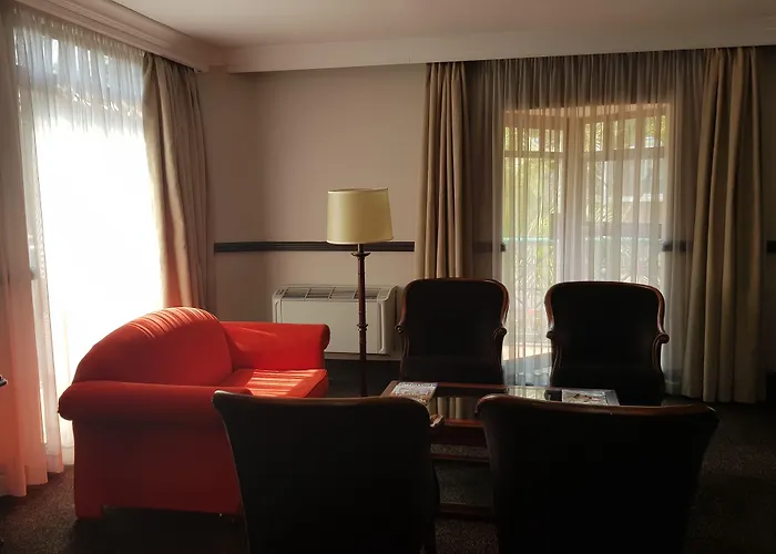 Court Classique Suite Hotel