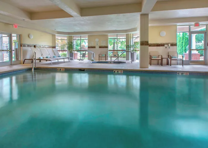 Courtyard By Marriott Basking Ridge