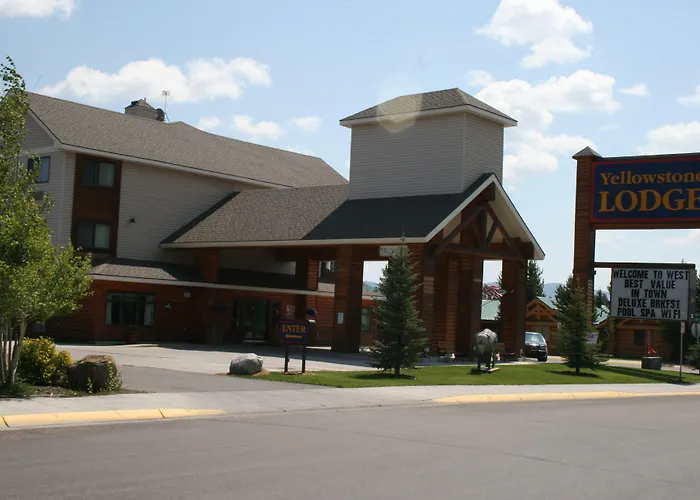 Yellowstone Lodge