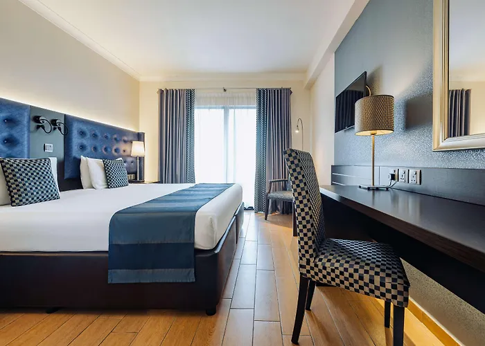 Ax The Victoria Hotel