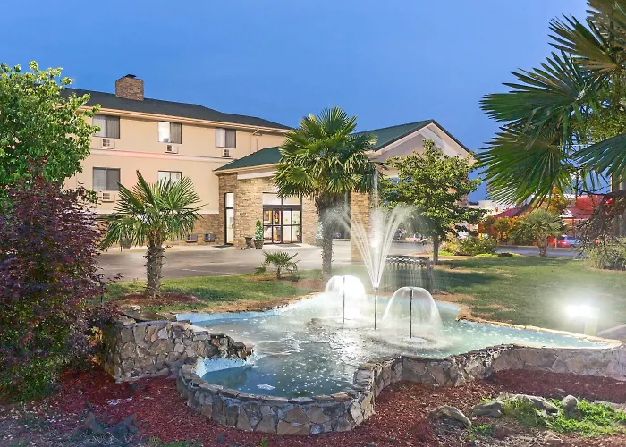 Super 8 By Wyndham Anderson/Clemson Area