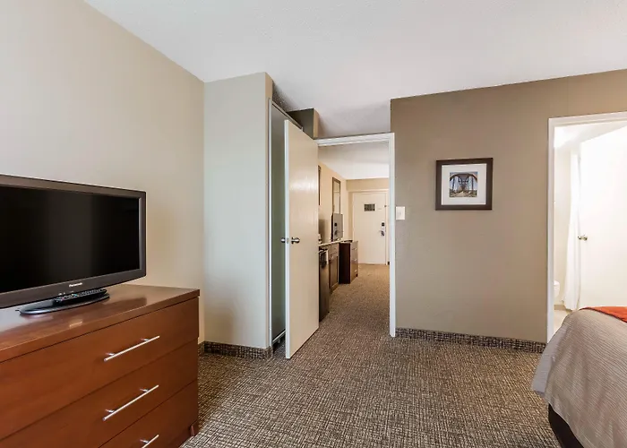 Comfort Inn & Suites Little Rock Airport