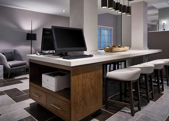 Delta Hotels By Marriott Norfolk Airport