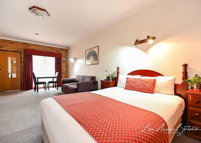 Narrandera Club Motor Inn